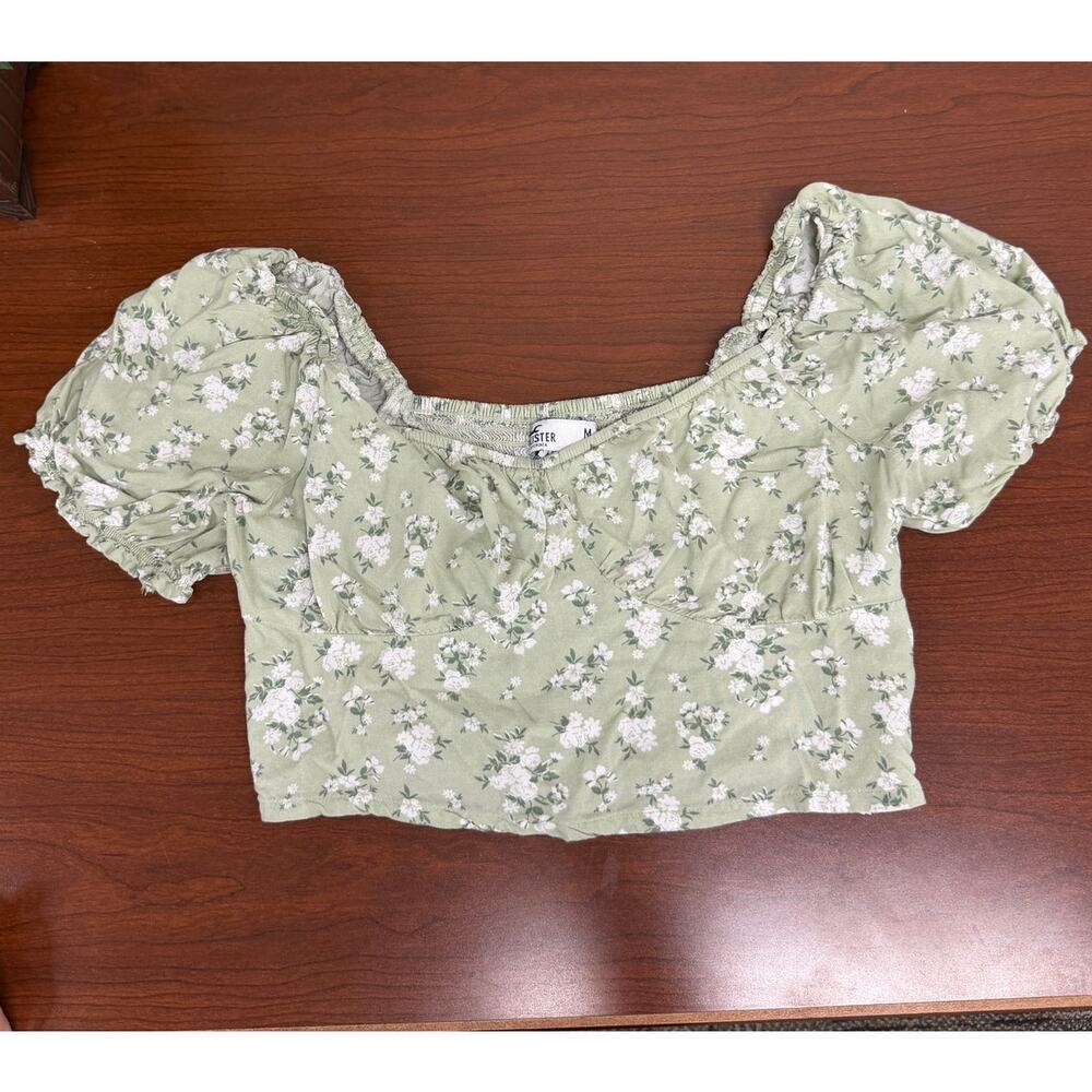Hollister Sage Green Crop Top Cottage Core Size M